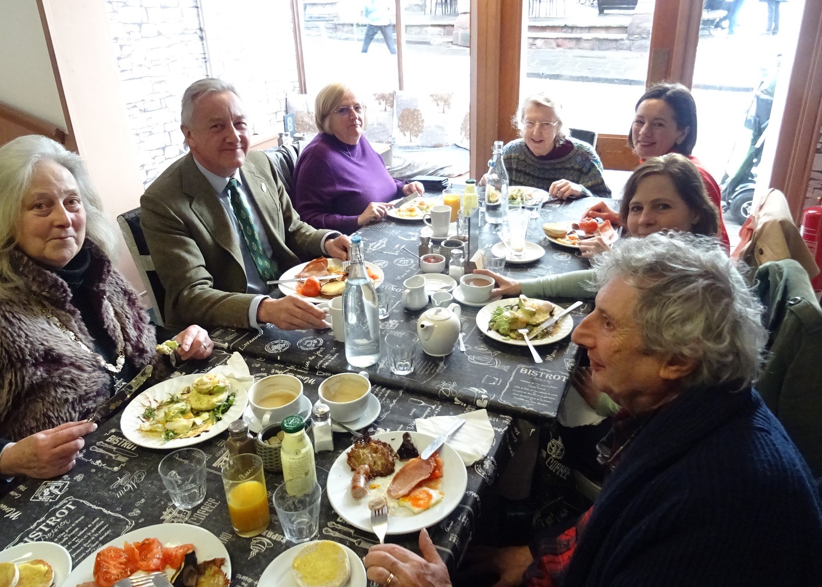 High-Sheriff-and-Guests-celibrate-the-start-of-the-Big-Breakfast.