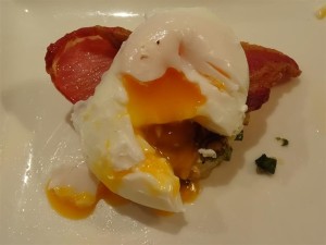 Potato cake, bacon and Cackleberry egg at the Feathers